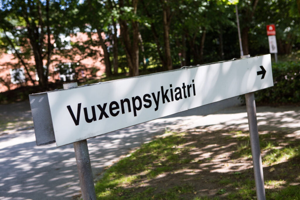 En skylt där det står vuxenpsykiatri
