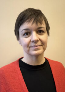 Porträttbild på Hanna Katarina Nyroos.